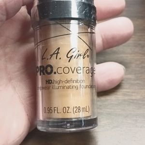 L.A. Girl PRO. Coverage